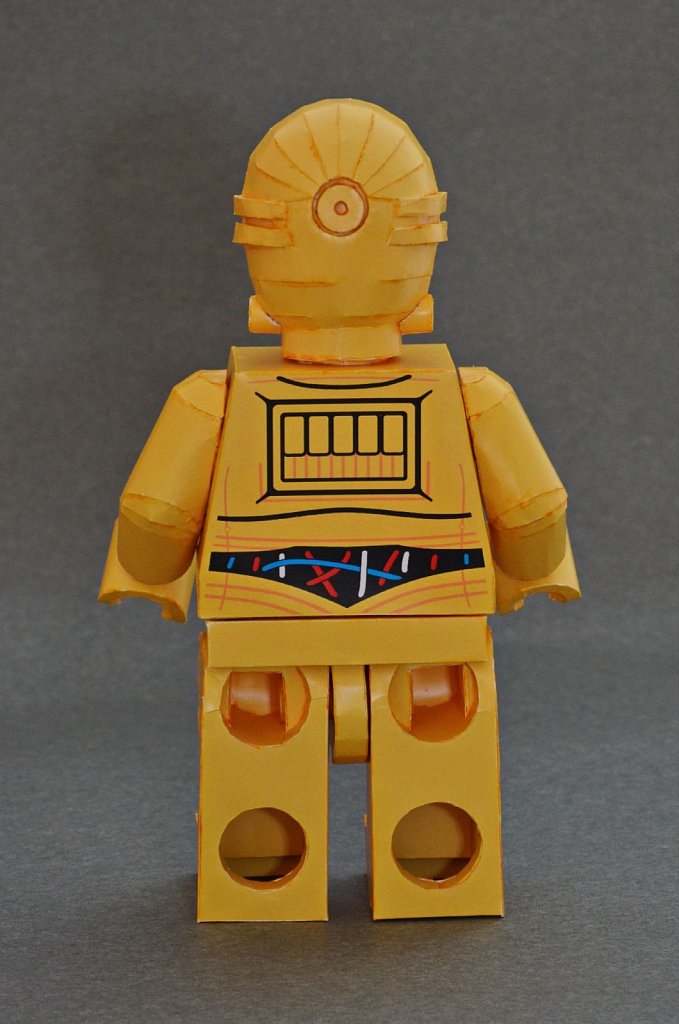 LEGO C-3PO (back)